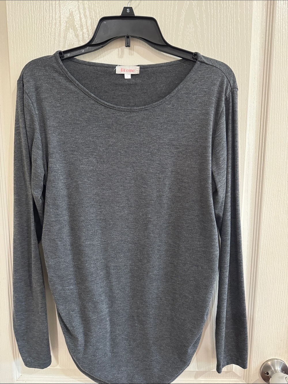 Everyday Charcoal Scoop Neck Long Sleeve Tee